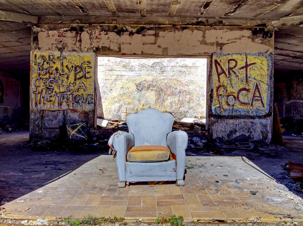 Le fauteuil IV - Série "Urbex"